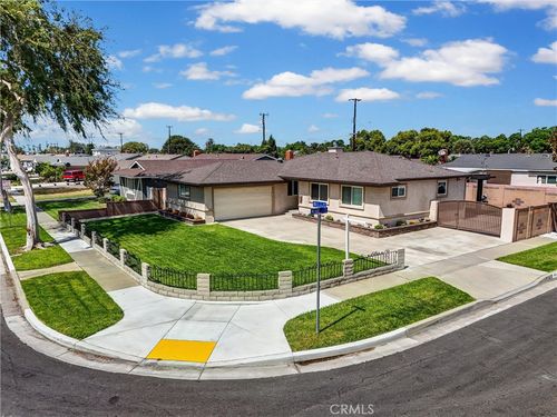 913 Meade Ave, Fullerton, CA, 92833-3438 | Card Image