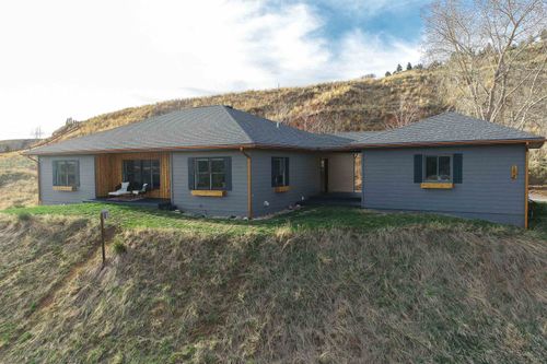 1822 Roundup Cir, Spearfish, SD, 57783-9480 | Card Image