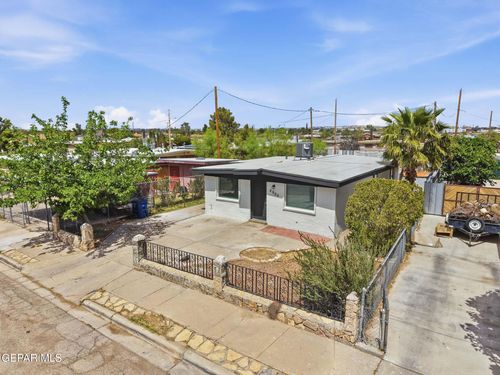 8909 Otyokwa Way, El Paso, TX, 79907-5418 | Card Image