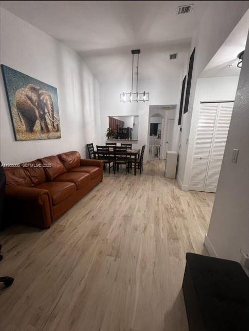 5-22441 Sw 88th Pl, Cutler Bay, FL, 33190-2039 | Card Image