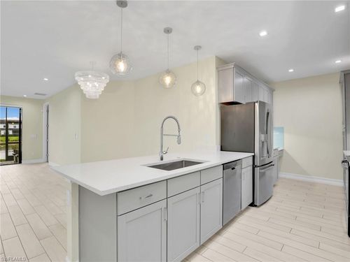 7524 Carnegie Way, NAPLES, FL, 34119-9840 | Card Image