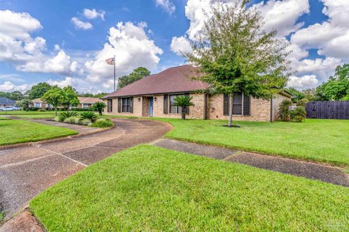 6912 Kitty Hawk Dr, Pensacola, FL, 32506-5635 | Card Image