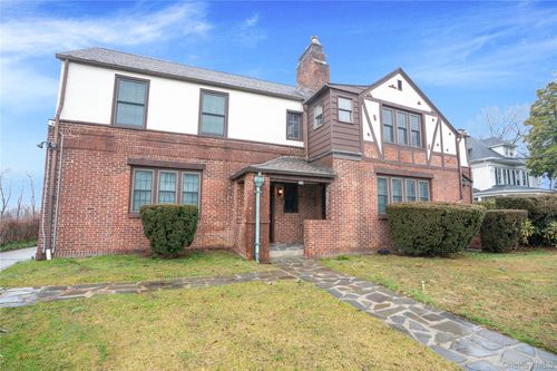 320 Simpson Pl, Peekskill, NY, 10566-4500 | Card Image