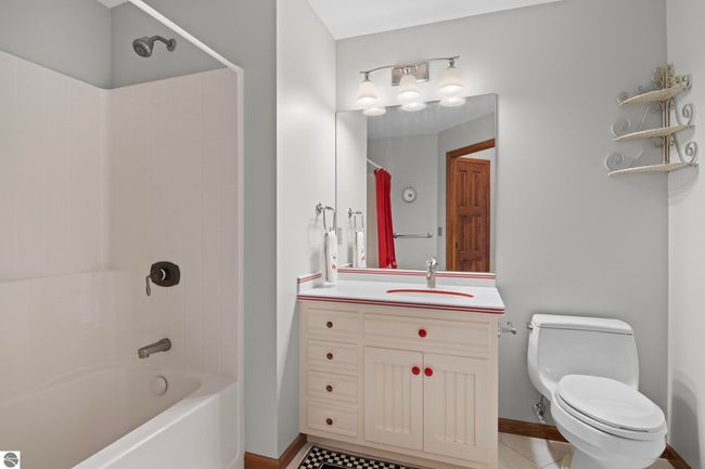 4173 Dornoch Ct, House other with 6 bedrooms, 4 bathrooms and null parking in Williamsburg MI | Image 36