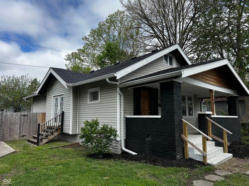 744 Wallace Ave, Indianapolis, IN, 46201-2947 | Card Image