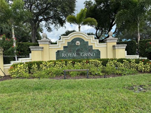 205-2600 S University Dr, Davie, FL, 33328 | Card Image