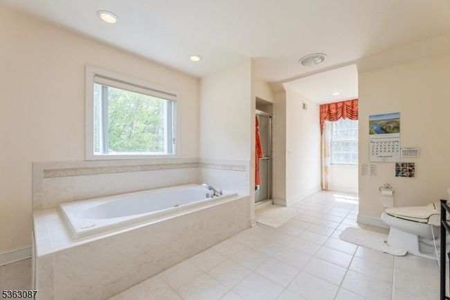 42 Stephens Mill Rd, House other with 4 bedrooms, 3 bathrooms and null parking in Hackettstown NJ | Image 21