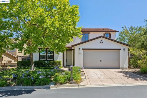 130 Benmore Dr, Hayward, CA, 94542 | Card Image