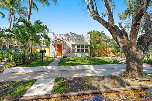 429 48th St, West Palm Beach, FL, 33407-2813 | Card Image