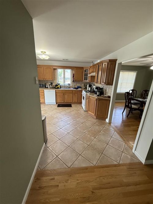 apt-2-103 Clunie Ave, Yonkers, NY, 10703-1072 | Card Image