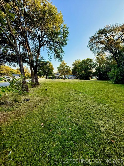 322 N Ash St, Ada, OK, 74820-4834 | Card Image