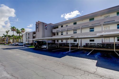 apt-203-7425 Bay Island Dr S, South Pasadena, FL, 33707-4533 | Card Image