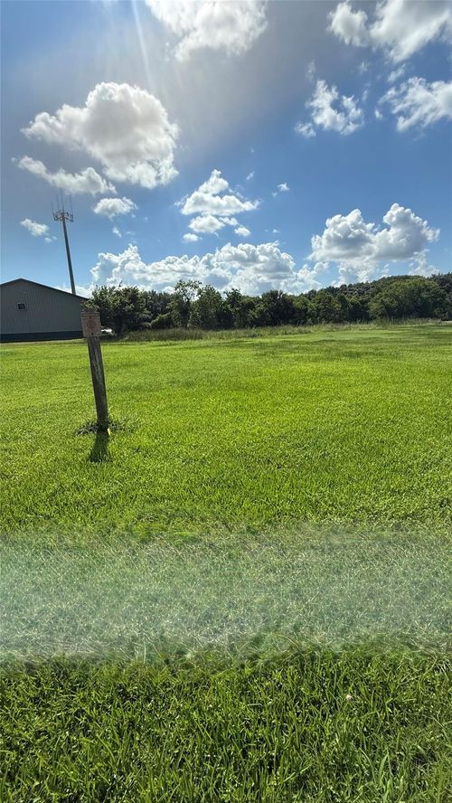 000 2 Weeks Ave, High Island, TX, 77623 | Card Image
