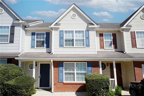 5338 Creekview Ln, Morrow, GA, 30260-4215 | Card Image