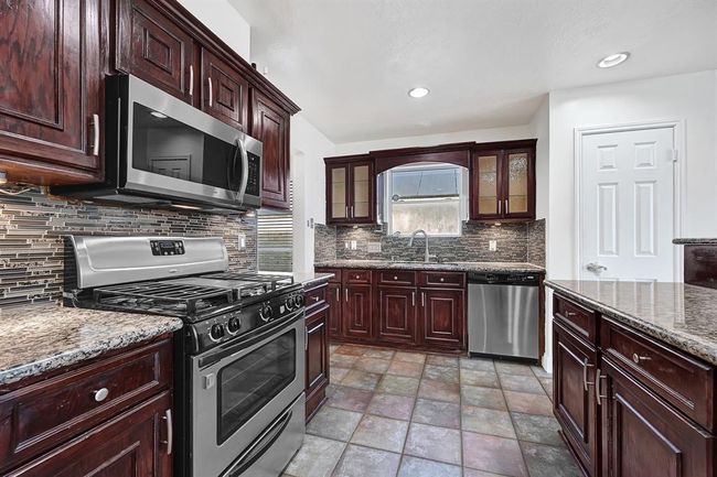 827 Citation Dr, House other with 4 bedrooms, 3 bathrooms and null parking in Stafford TX | Image 12