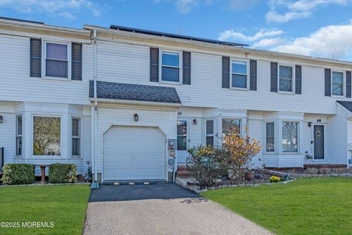 69 Carriage Ln, Englishtown, NJ, 07726-1641 | Card Image