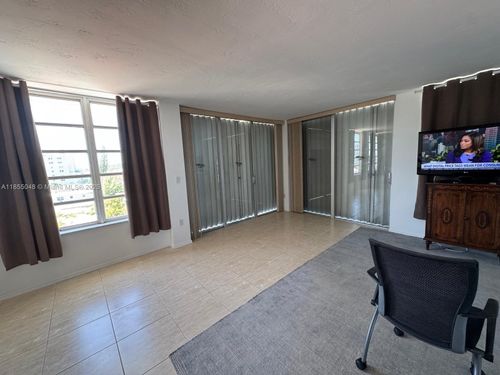 apt-6c-7800 Carlyle Ave, Miami Beach, FL, 33141-2045 | Card Image