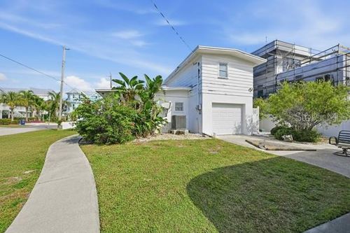 527 Bayview Pl, ANNA MARIA, FL, 34216 | Card Image