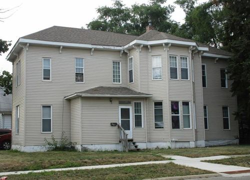 303 Logan Ave, Waterloo, IA, 50703-3700 | Card Image