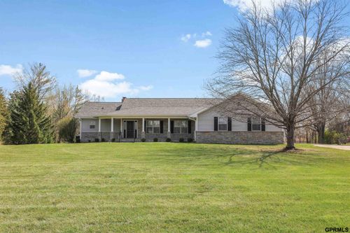 3301 Birchwood Dr, Bellevue, NE, 68123-2384 | Card Image