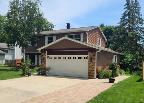 17515 W Winnebago Dr, Grayslake, IL, 60030-1971 | Card Image