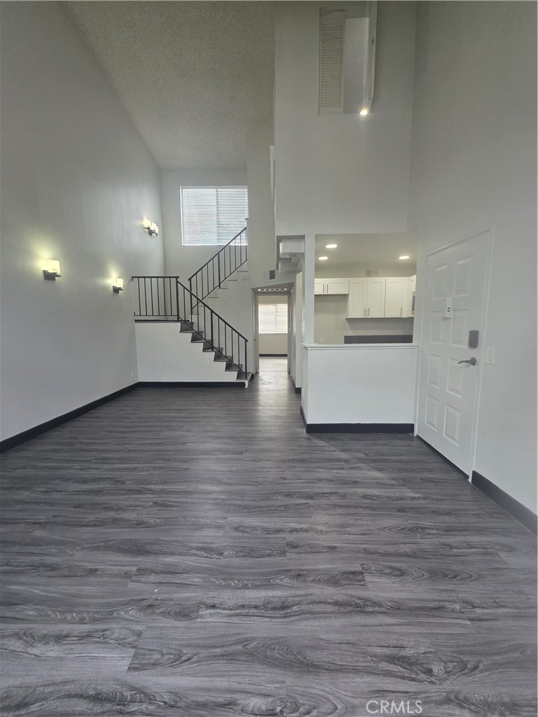 Residential Lease in Pacoima 3