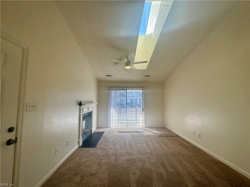 b-230 Lantana Ln, Hampton, VA, 23669-2567 | Card Image