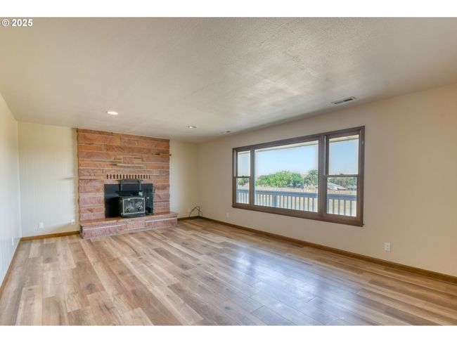 45678 Gopher Flts, House other with 3 bedrooms, 3 bathrooms and 1 parking in Pendleton OR | Image 10