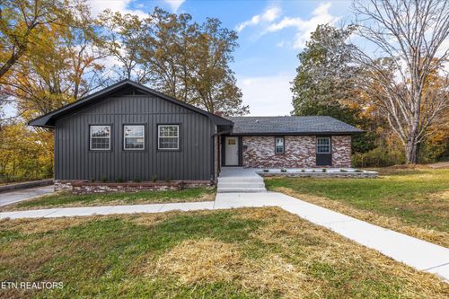 100 Pearl Rd, Oak Ridge, TN, 37830-5203 | Card Image