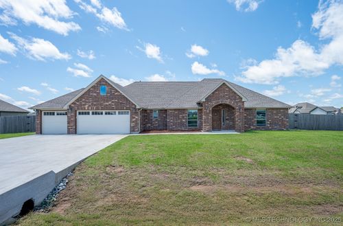 14254 N 70th East Ave, Collinsville, OK, 74021-7194 | Card Image