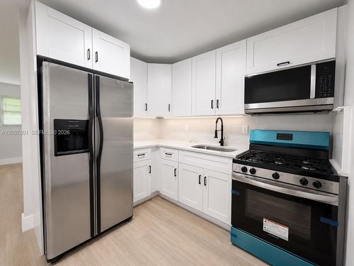 a-4804 Garden Ave, West Palm Beach, FL, 33405-2879 | Card Image