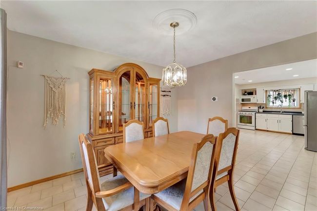 182 Solomon Cres, House other with 4 bedrooms, 3 bathrooms and 5 parking in Hamilton ON | Image 8