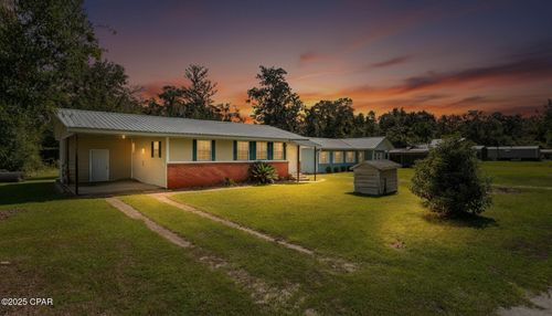 176 Quail Ave, Wewahitchka, FL, 32465-6121 | Card Image