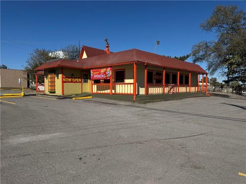 9700 E 63rd St, Raytown, MO, 64133-5004 | Card Image