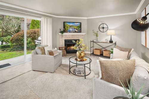 apt-h103-12044 100th Ave Ne, Kirkland, WA, 98034-3873 | Card Image