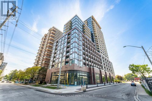801-28 Ann Street W, Mississauga (Port Credit), ON, L9G3G1 | Card Image