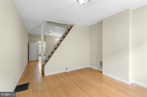2033 E Letterly St, PHILADELPHIA, PA, 19125-1218 | Card Image