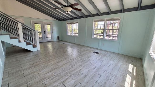 Family room and entry | Image 6
