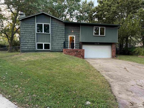 3404 Oxford Ct, Lawrence, KS, 66049-3430 | Card Image