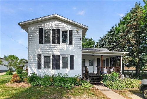 7645 County Rd N, Sun Prairie, WI, 53590-9617 | Card Image