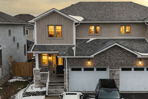 124 Hazlett St, Amherstview, ON, K7N0C1 | Card Image