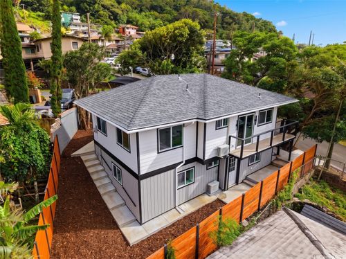 2702 Nihi St, Honolulu, HI, 96819-3832 | Card Image