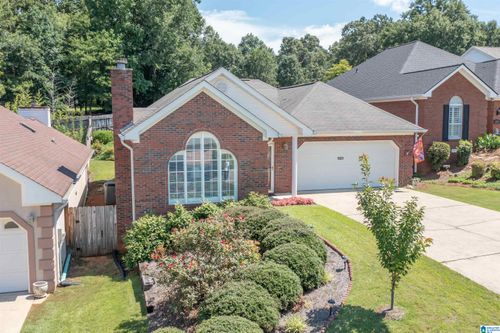 1521 Holly Berry Way, Anniston, AL, 36207-9680 | Card Image