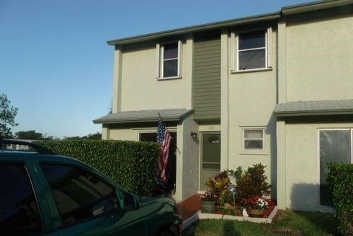 809-809 Crystal Lake Dr, Deerfield Beach, FL, 33064-1911 | Card Image