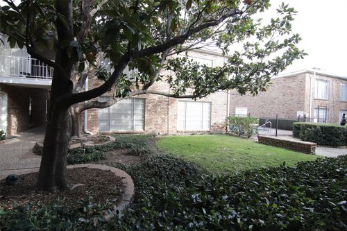 35-2101 Fountain View Dr, Houston, TX, 77057-3637 | Card Image