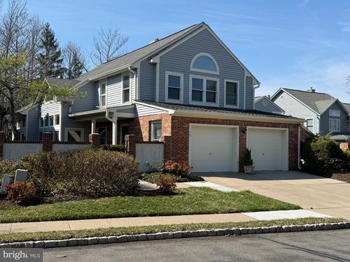 15 Stonebridge Ln, Princeton, NJ, 08540-7092 | Card Image