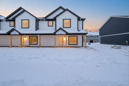 19287 Andrea Drive, Macomb Township, MI, 48042 | Card Image