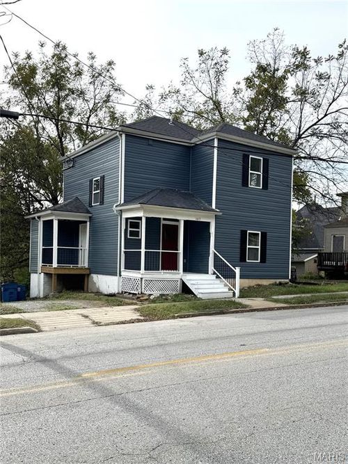 1613 Broadway, Hannibal, MO, 63401-4007 | Card Image