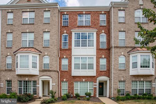 8-6287 Aster Haven Cir, HAYMARKET, VA, 20169-6235 | Card Image