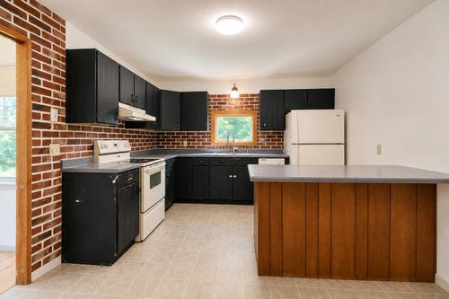 17 Packard Rd, Jericho, VT, 05465-2512 | Card Image